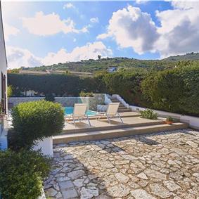 3 bedroom villa with pool and sea views near Scopello, sleeps 6